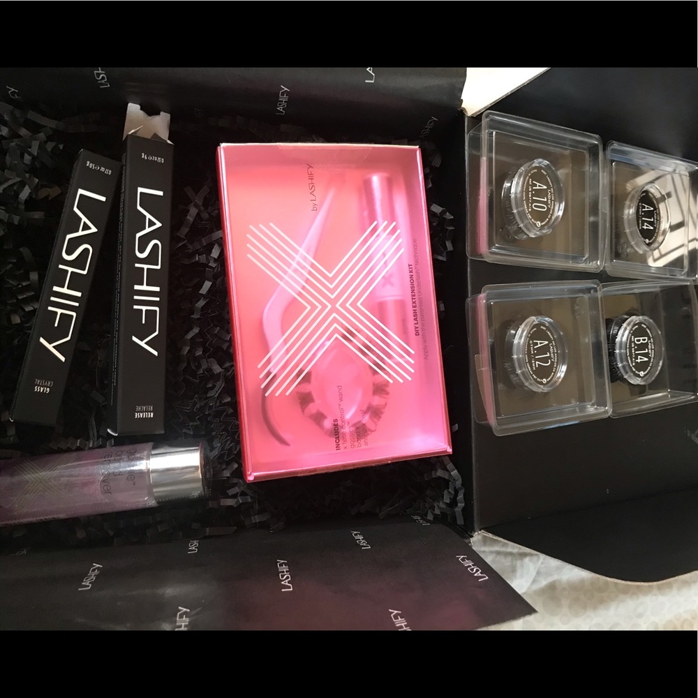 Lashify 10 items
